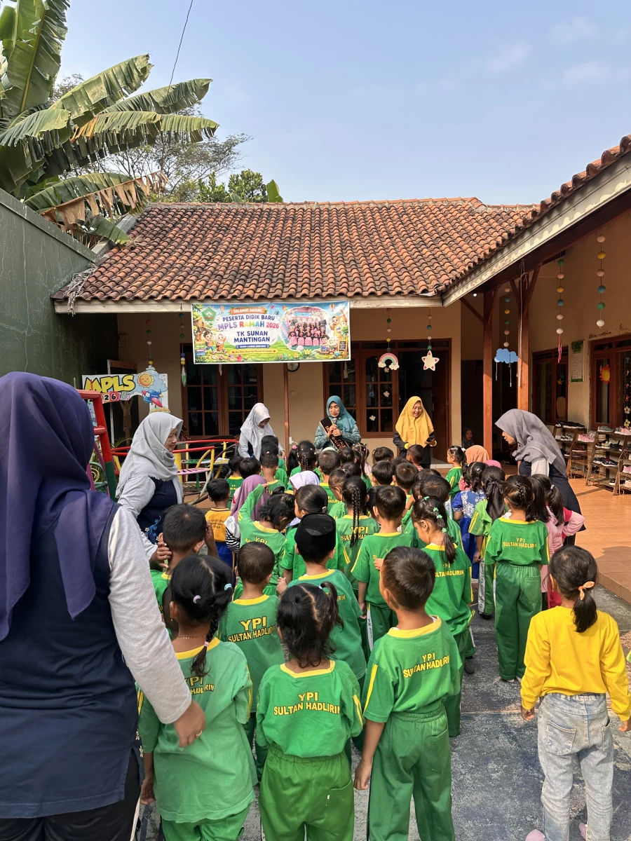 KUNJUNGAN BUNDA PAUD DI TK. SUNAN MANTINGAN