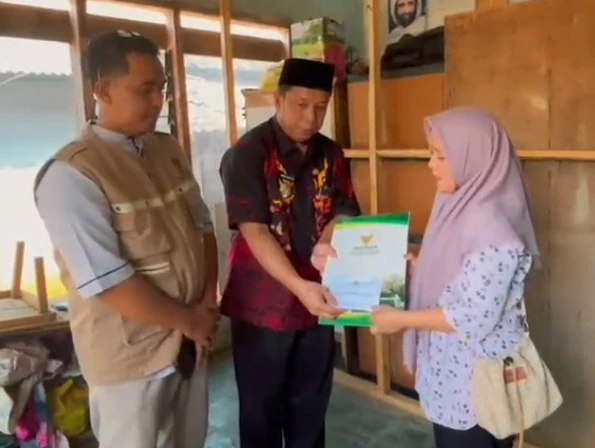 Kepedulian Sosial: PKK Tegalsambi Dampingi Penyaluran Bantuan BAZNAS