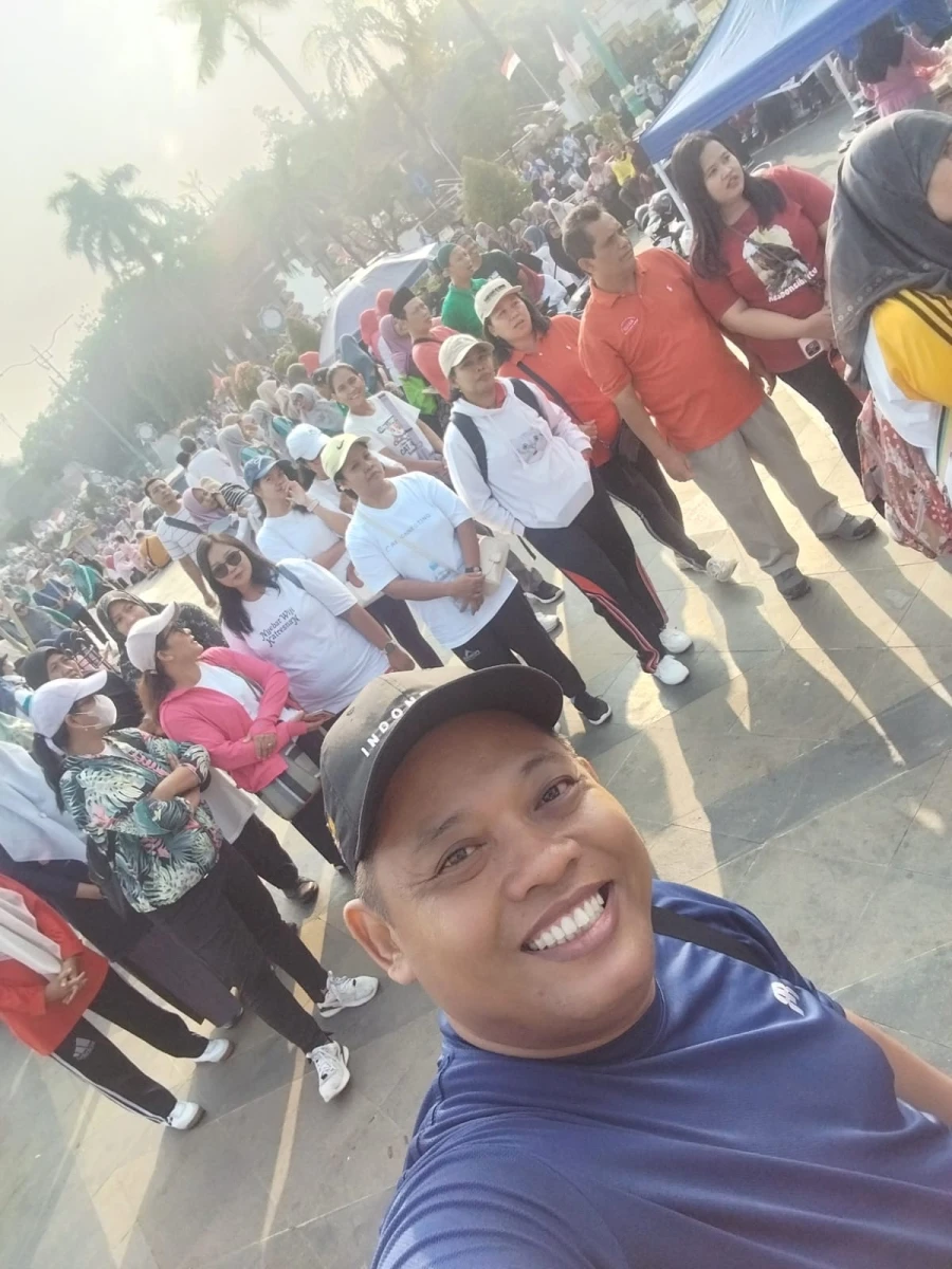 Jalan Sehat Guru Sekolah Minggu GITJ Ploso Ngipik dalam Rangka Launching Kartu Guru Sejahtera dan Pencanangan HUT Kemerdekaan ke-81 RI