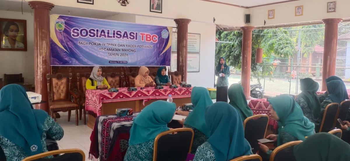 Kader Pokja 4 Tp PKK desa Sengonbugel mengikuti kegiatan sosialisasi TBC di kecamatan Mayong 