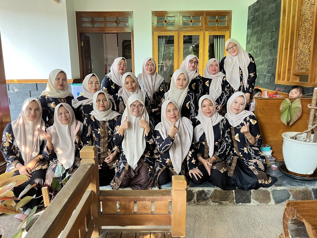 KEGIATAN RUTIN PKK RW 04 DESA BANYUMANIS
