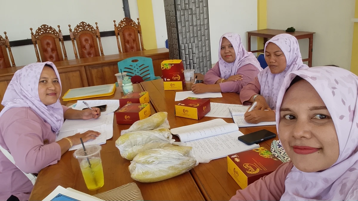 RAPAT PKK INTI 