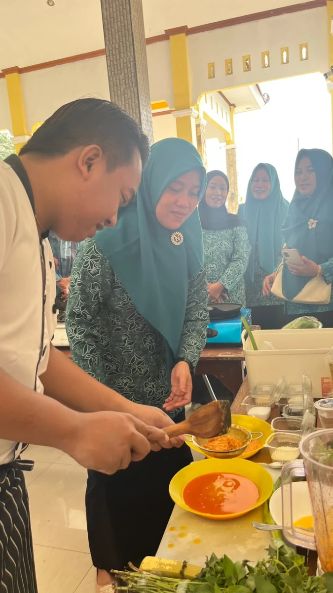 Pelatihan memasak berbahan dasar ikan