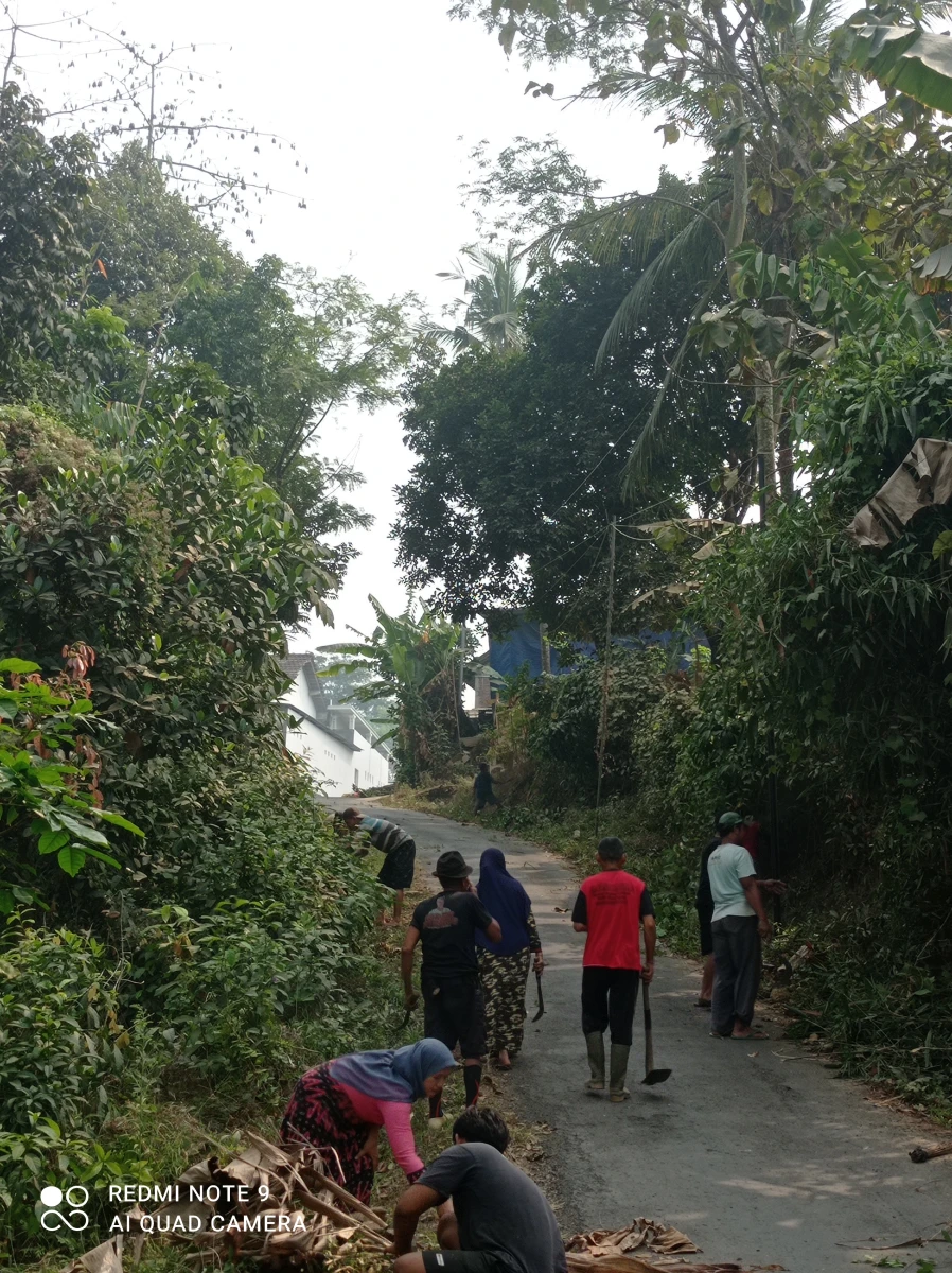 KERJA BAKTI