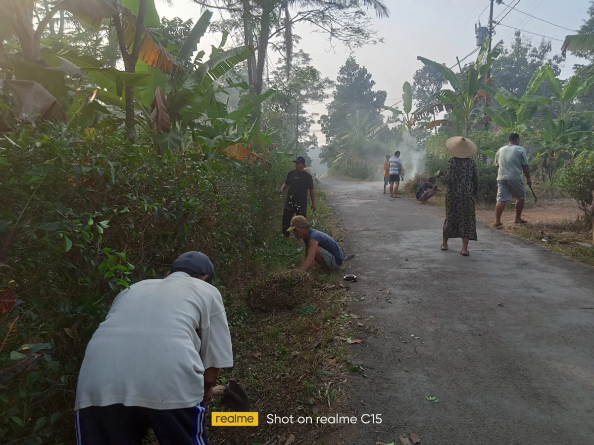 KERJA BAKTI