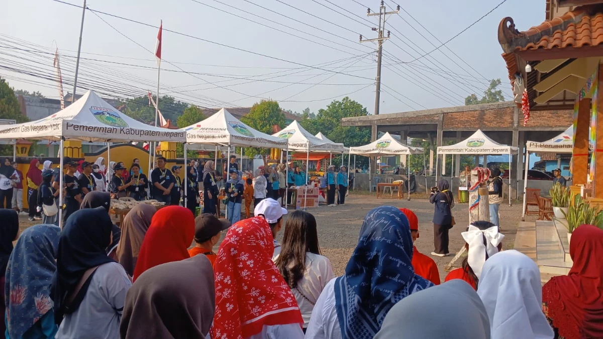 Bazar UMKM Desa Karanggondang Semarakkan Potensi Produk Industri Kecil dan Kreativitas Warga