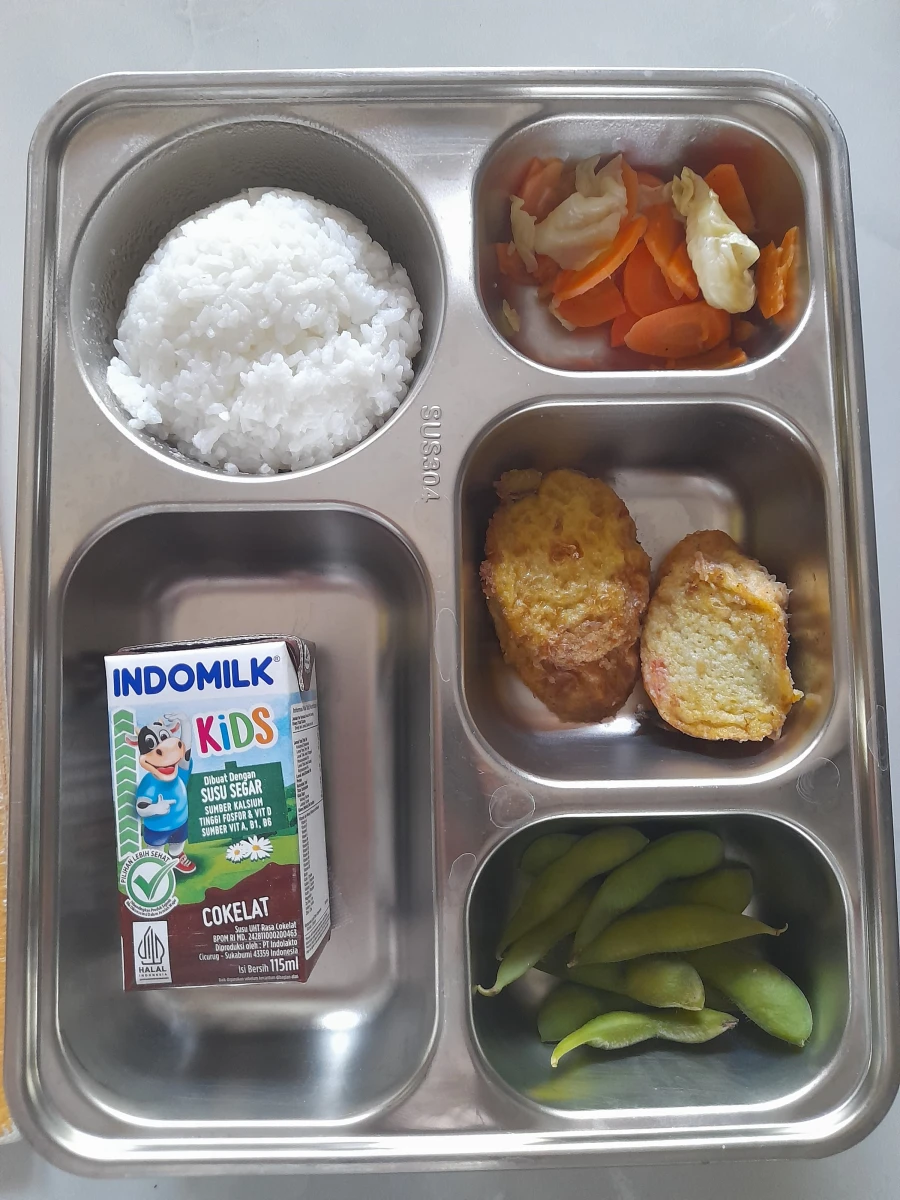 MAKANAN BERGIZI GRATIS