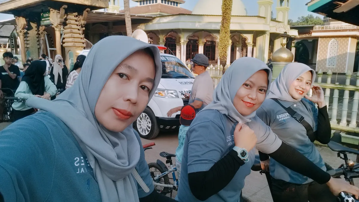 Kegiatan sepeda santai pemdes suwawal