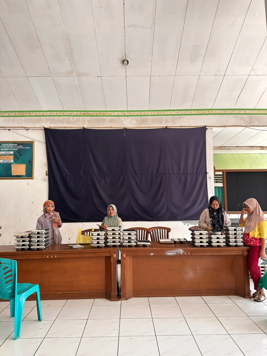 PEMBAGIAN MBG DI POS 1