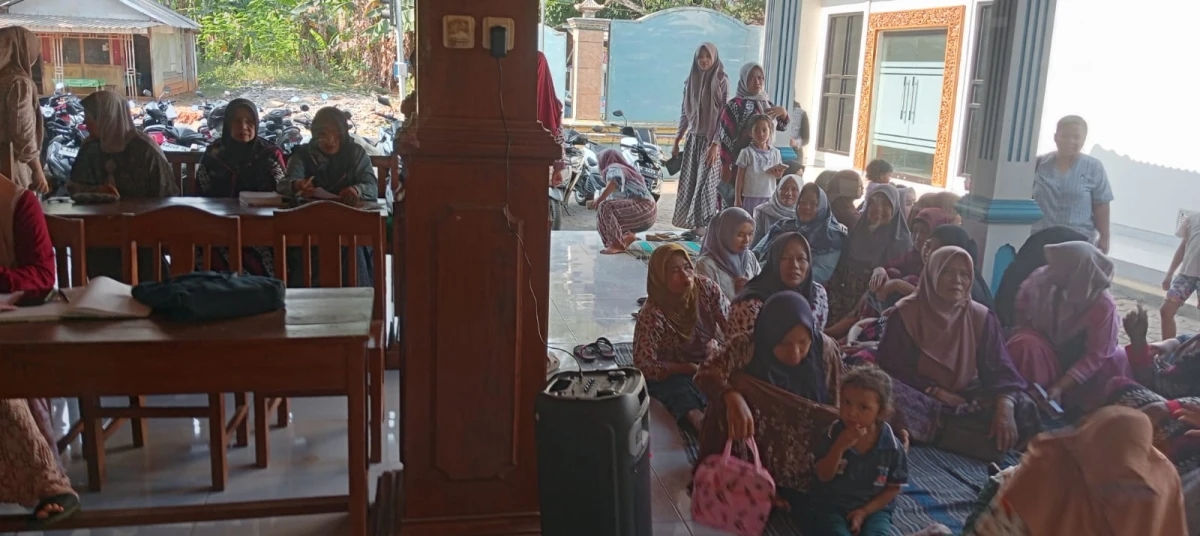 Istighosah/doa bersama yang dirangkaikan dengan pertemuan rutin PKK