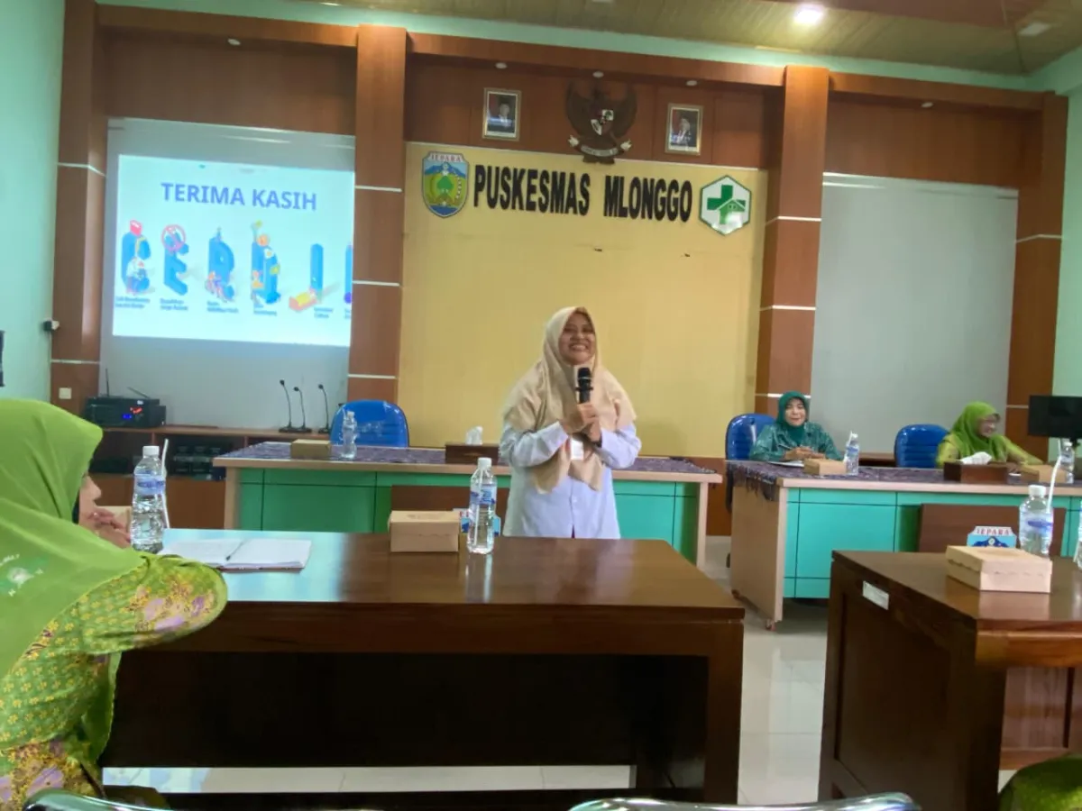 Sosialisasi Kanker Payudara dan Rahim