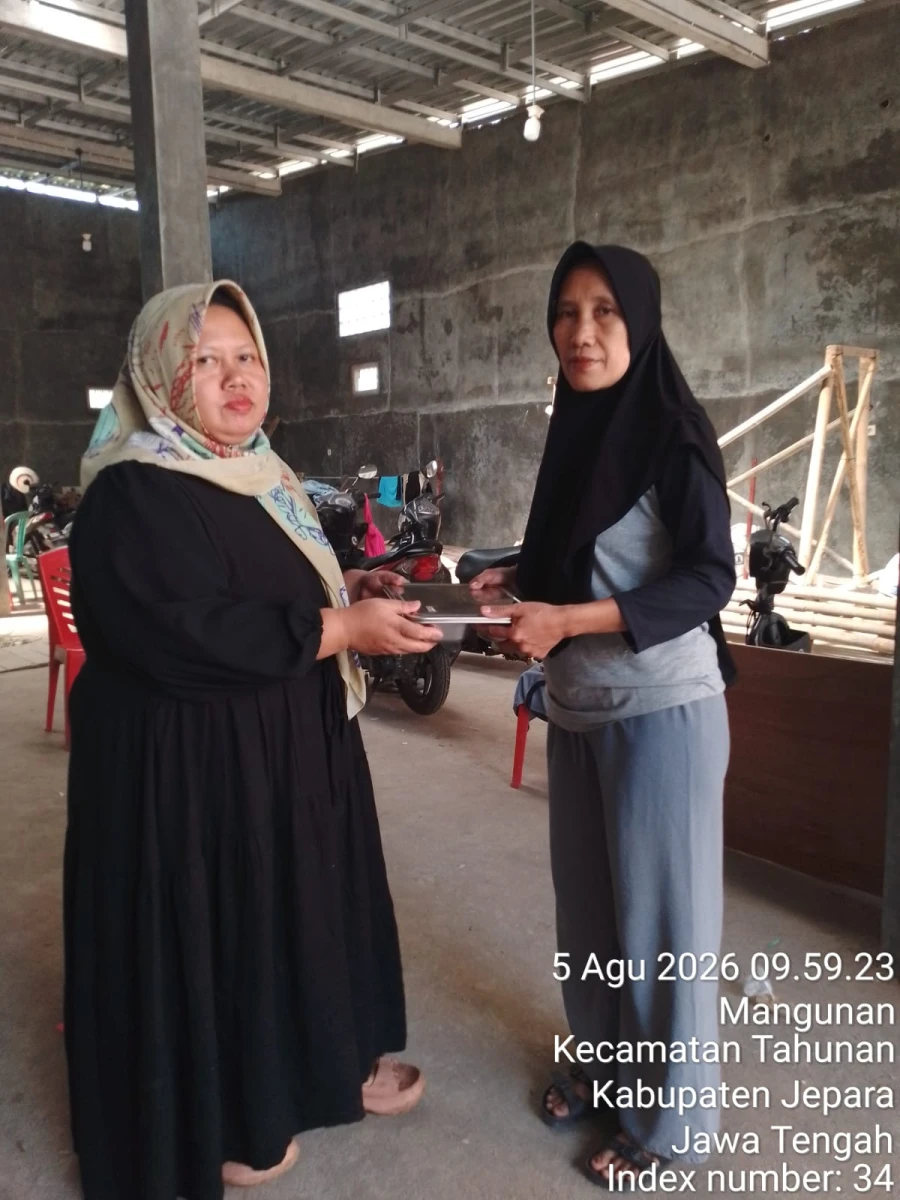 PEMBAGIAN MBG DI POSYANDU MELATI 4