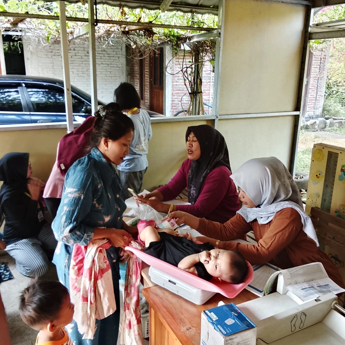 Posyandu Harapan 1 RW 09 Desa Karanggondang Tingkatkan Pemantauan Kesehatan dan Tumbuh Kembang Masyarakat