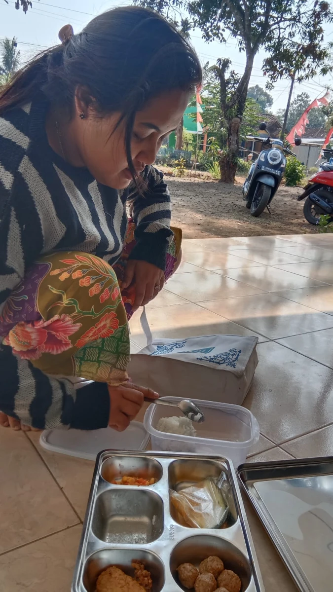 MAKANAN BERGIZI GRATIS ( MBG) 