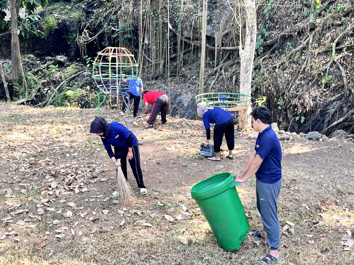 KERJA BAKTI