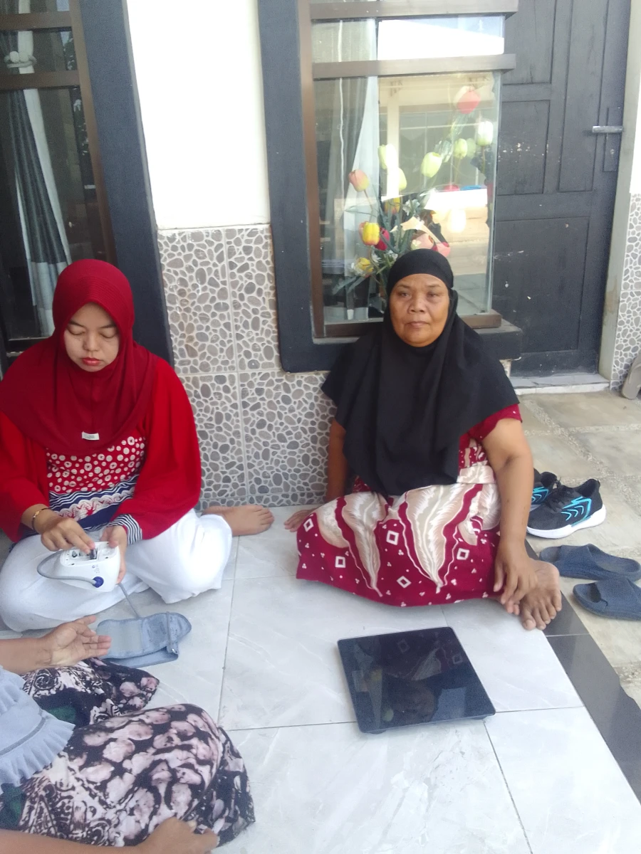 Kegiatan posyandu lansia 