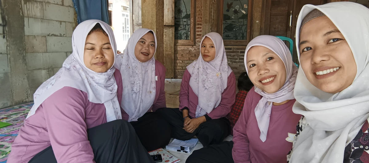 Penimbangan Balita Posyandu Binasiwi 02 