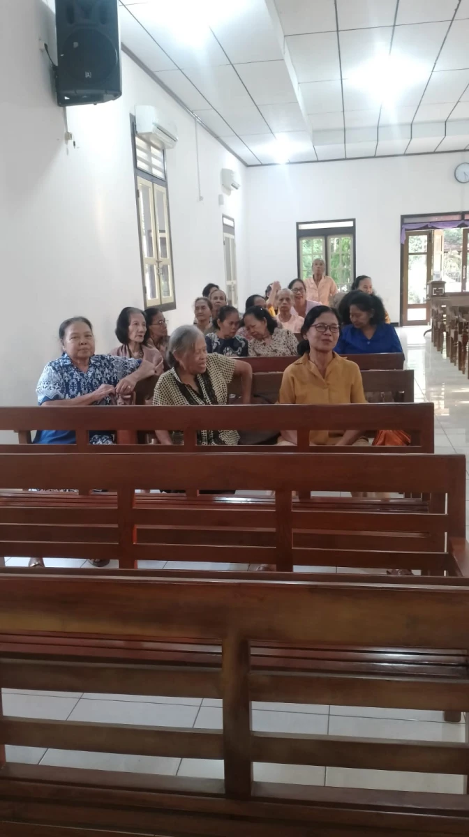 Ibadah Lansia GITJ Kedungpenjalin: “Kuasa Tuhan Memberi Makan 5.000 Orang dengan 5 Roti dan 2 Ikan”