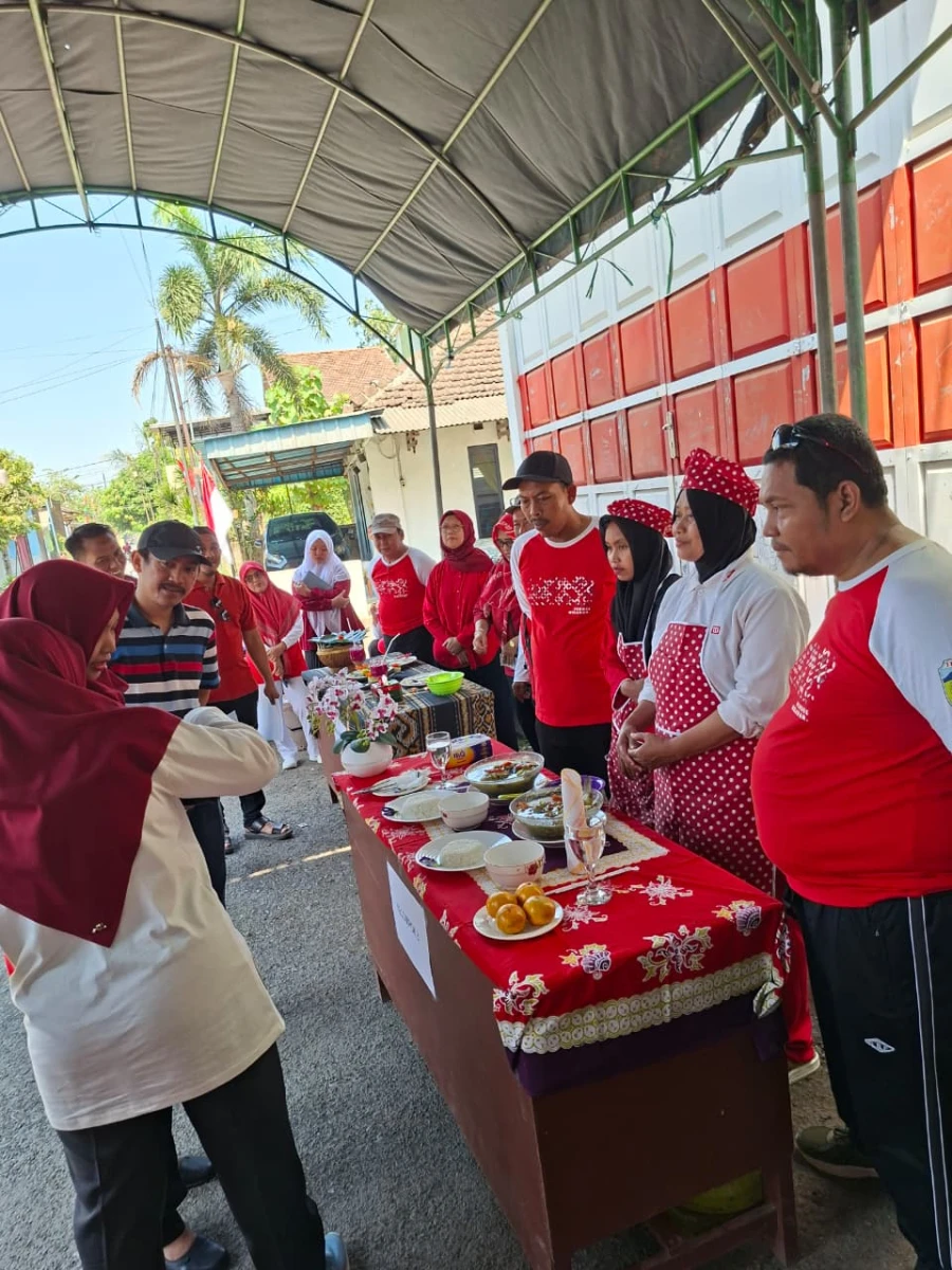 MEMERIAHKAN HARI KEMERDEKAAN RI KE-81 DAN KEGIATAN PROGRAM KERJA 3 "LOMBA MEMASAK PINDANG SERANI"