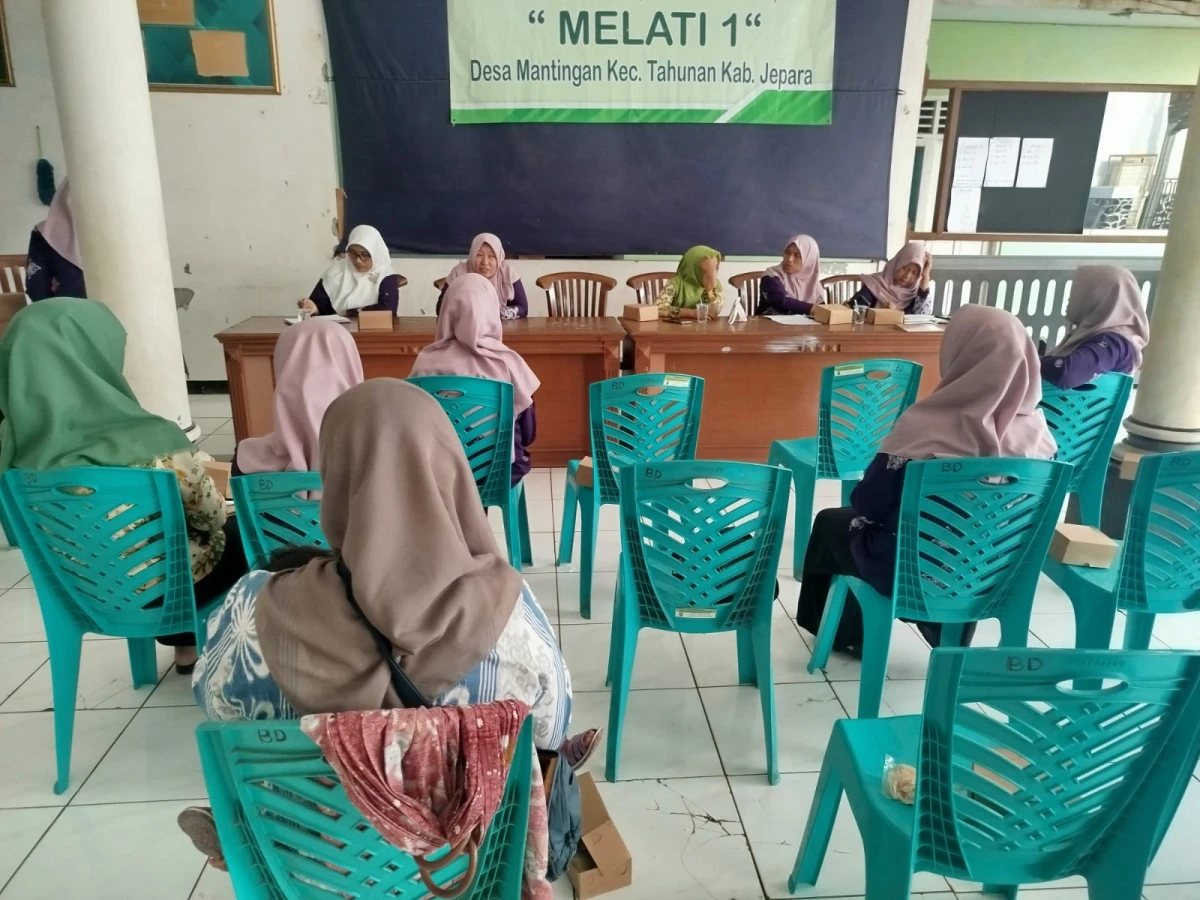KUMPULAN PKK PENGURUS DESA MANTINGAN