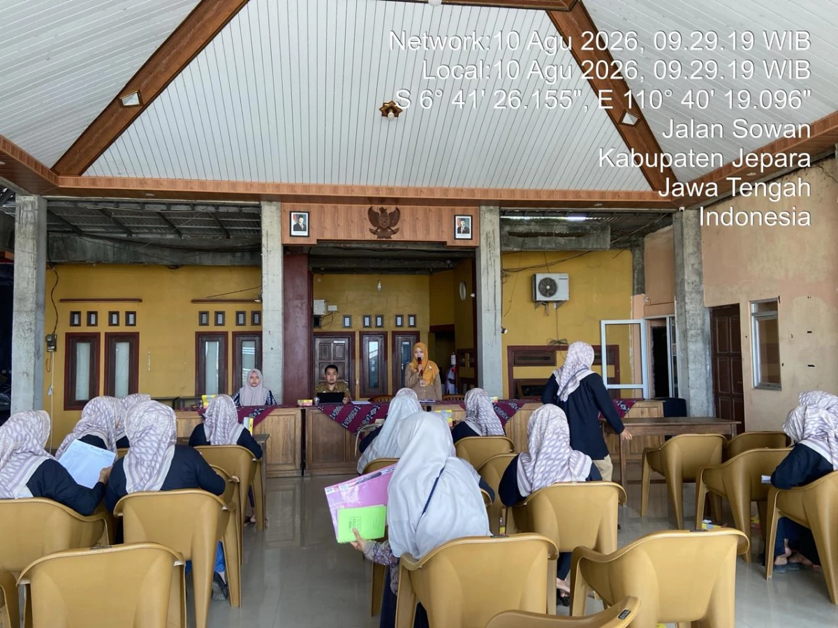 Sosialisasi peng abdetan data PHBS. 