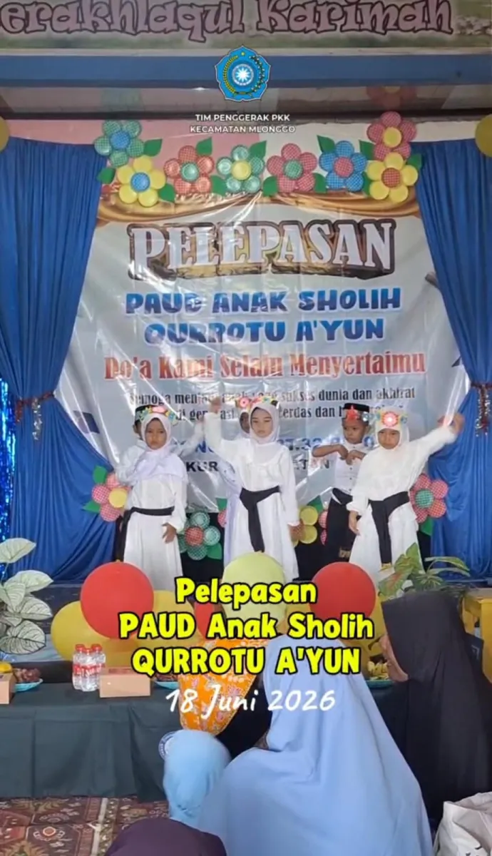 Bunda PAUD Kecamatan Mlonggo Menghadiri Pelepasan Peserta Didik PAUD Anak Soleh Qurrotu A'yun 
