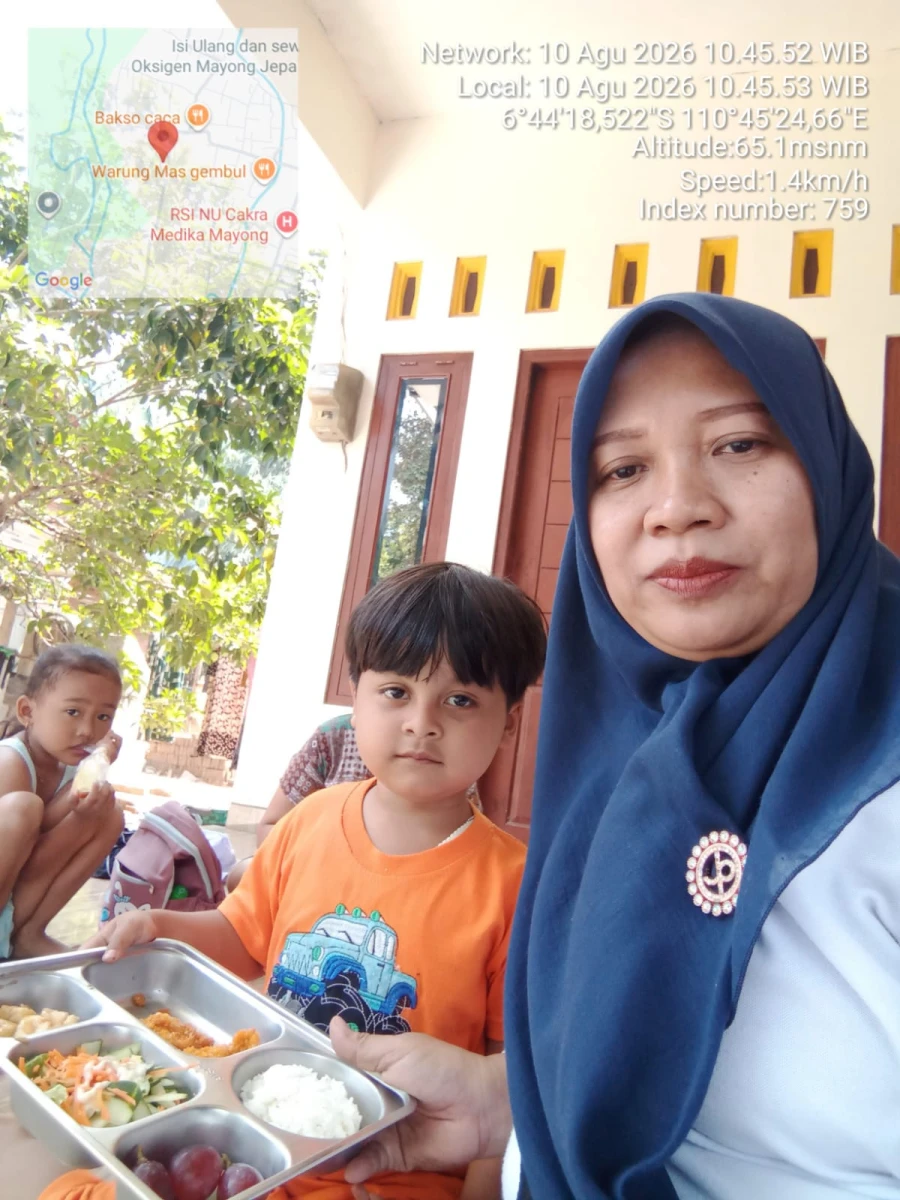  Pendistribusian MBG 3B (balita) posyandu cempaka desa singorojo RT 3/RW 1