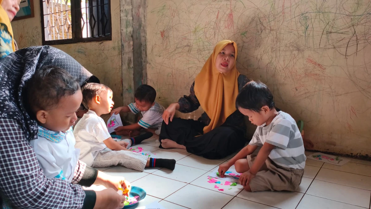 Kegiatan pembelajaran pos PAUD bina siwi 