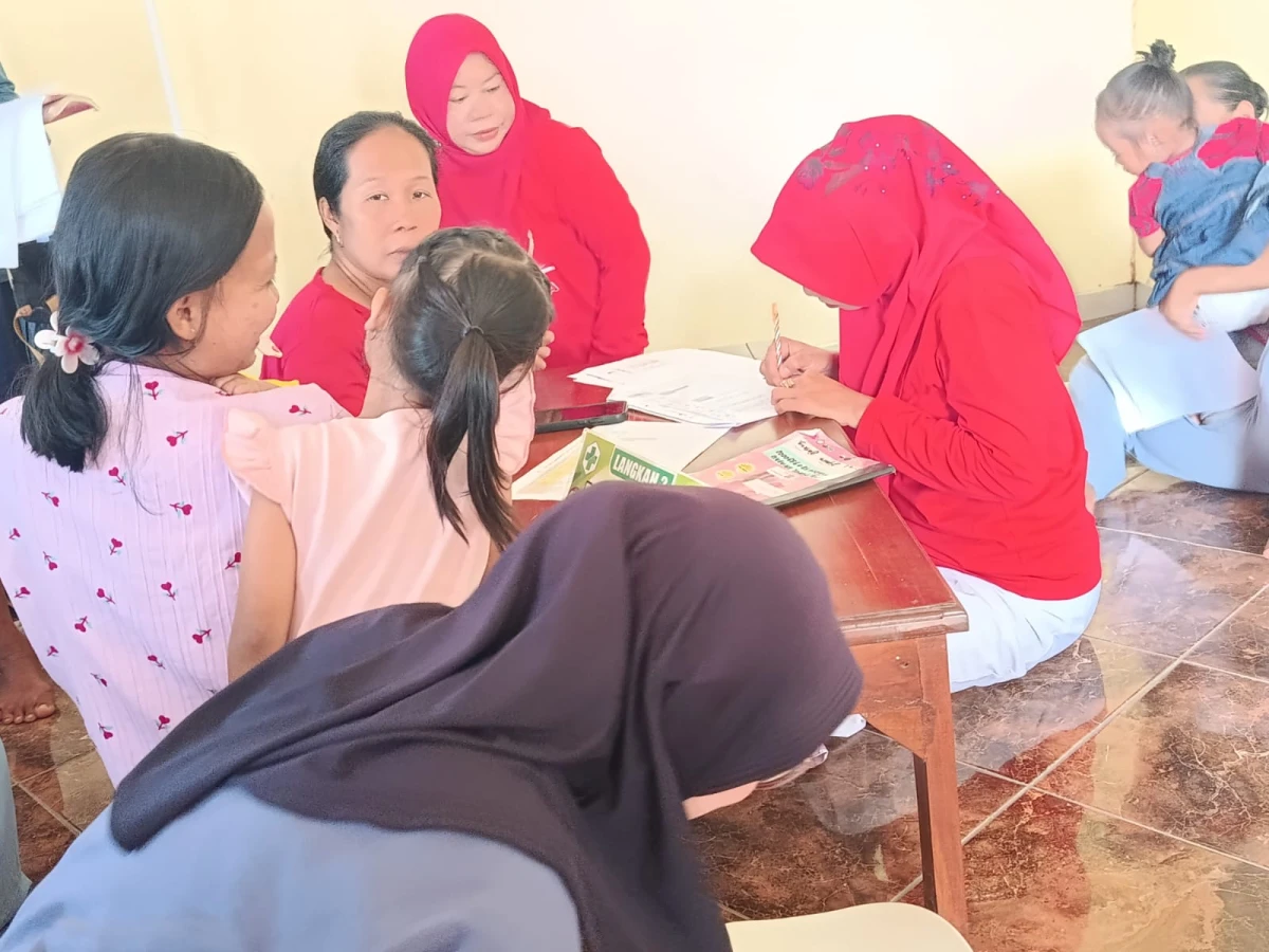 KEGIATAN POSYANDU SARI MULYO 1 DESA KUNIR