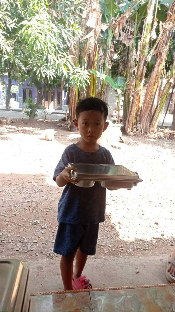 Kader posyandu melati 3 siap mendistribusikan MBG B3 pada hari Selasa tanggal 11 Agustus 