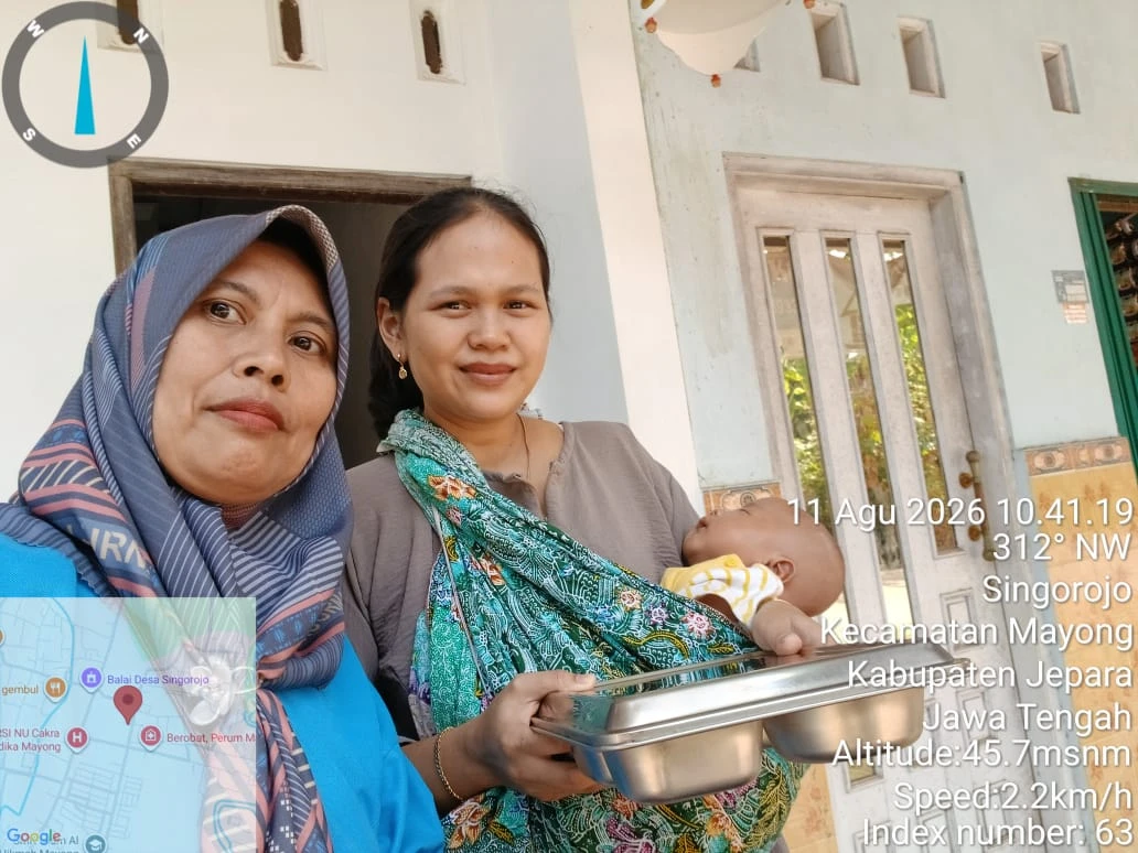 Pendistribusian Makan Bergizi Gratis (MBG) oleh kader Posyandu Nusa Indah untuk Balita di desa Singorojo