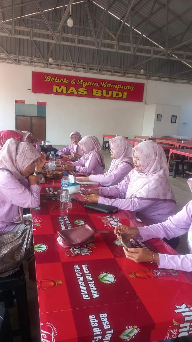 Rapat pengurus PKK  desa
