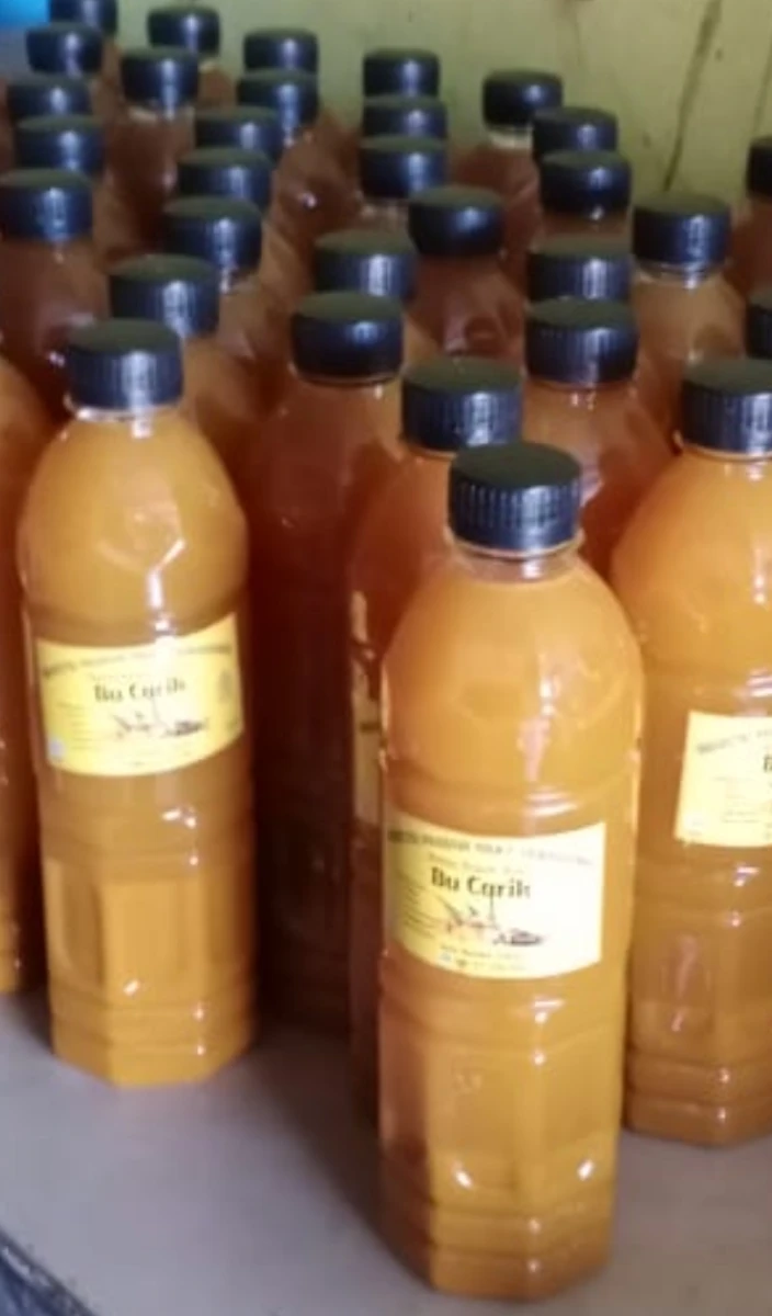 Jamu Kunyit Asem Bu Carik,Salah Satu Produk Unggulan Desa Pelemkerep