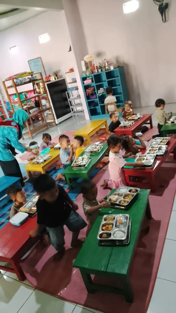 Aku suka MBG (Pos Paud Nusa Indah Pertiwi)