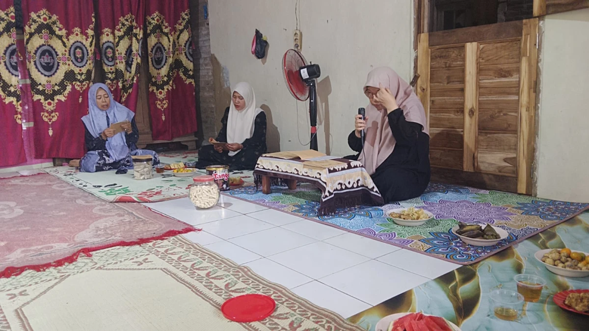 Mengikuti khotmil quran 2026
