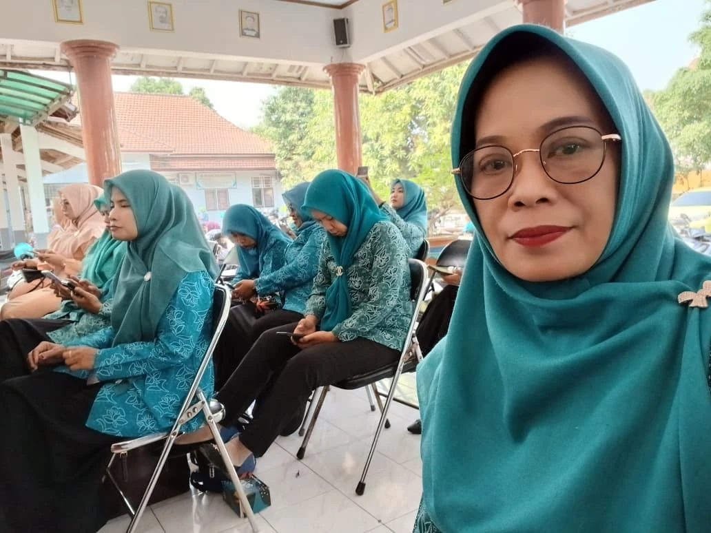 KETUA TP. PKK DESA MAYONG KIDUL MENGIKUTI RAPAT  KOORDINASI TP .PKK KECAMATAN MAYONG  DAN TP  PKK DESA DI LANJUT SOSOALISASI PENYAKIT TBC  BERSAMA POKJA IV TP. PKK DESA  Di kec mayong Jumat 31 agustus 3026