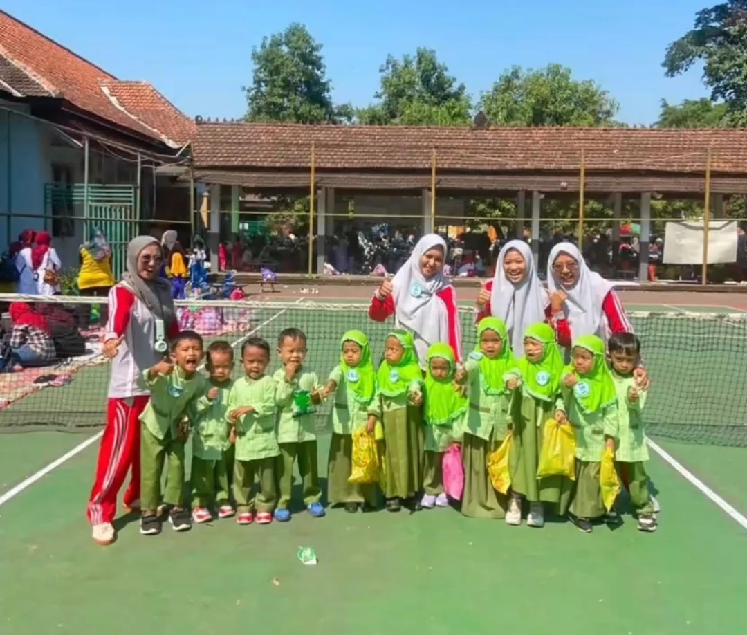 Pos PAUD Miftakhul Huda mengikuti Lomba mewarnai dalam rangka HUT RI ke 81 di Kec. Mayong
