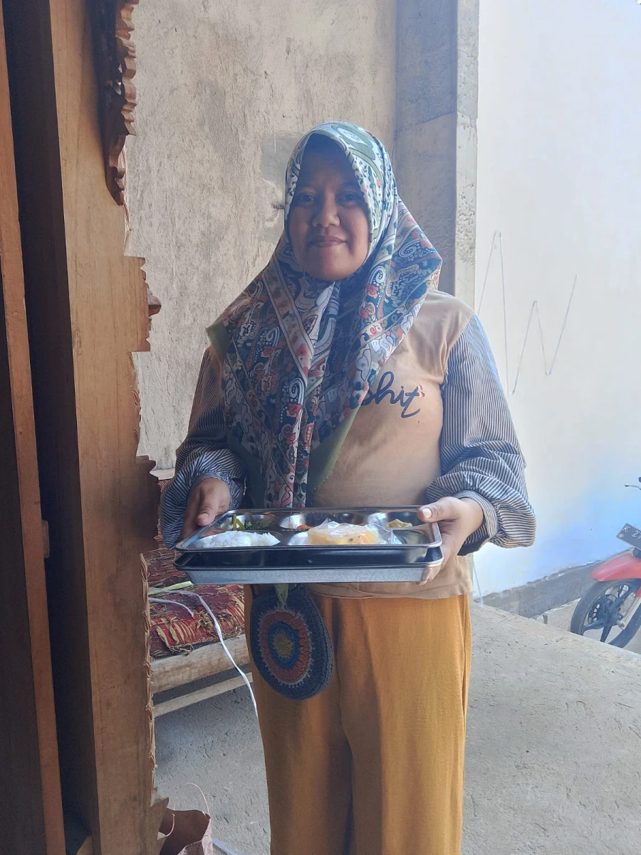Kegiatan Pendristribusian MBG di posyandu Sri Rahayu 