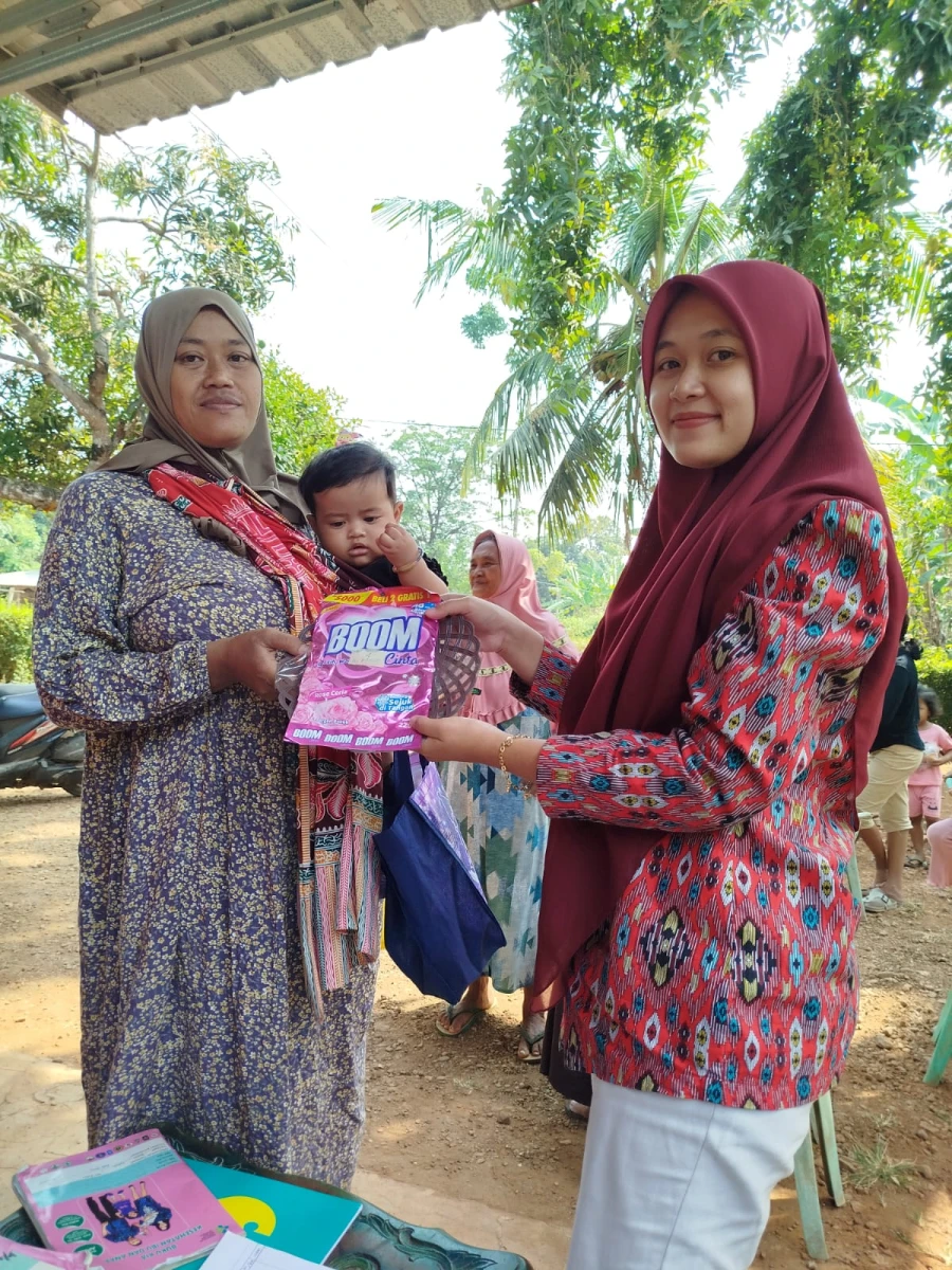 Posyandu Harapan 11 RW 04 Karanggondang Berikan Pelayanan bagi Balita, Ibu Hamil, dan Lansia