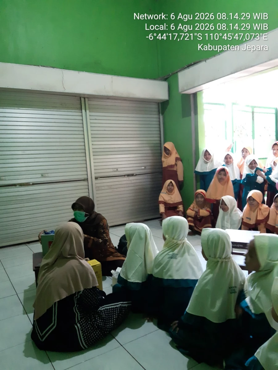 Pelaksanaan Bulan Imunisasi Anak Sekolah (BIAS) di Pondok Pesantren Alhusna