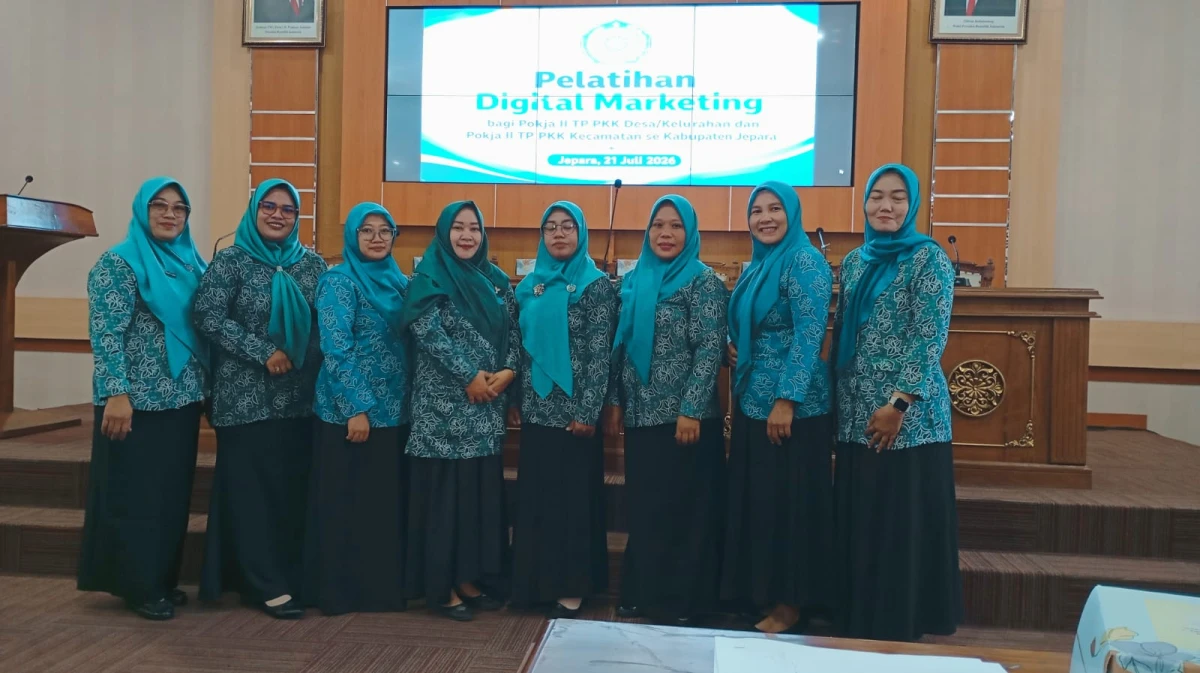 Tingkatkan Kapasitas Kader, TP PKK Desa Kemujan mengikuti Pelatihan Digital Marketing di Gedung Shima Kabupaten Jepara