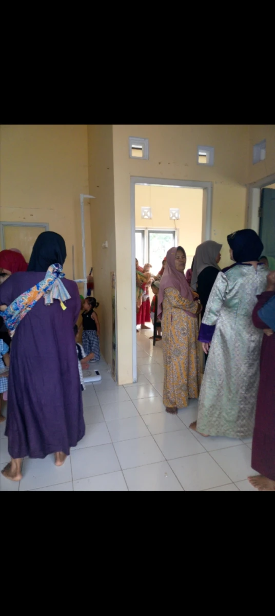 DARI BAYI ,BALITA,IBU HAMIL DAN LANSIA SEMUA ADA DI POSYANDU 