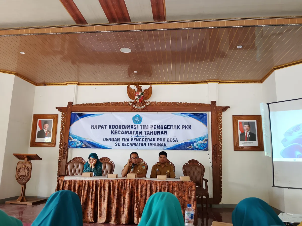 RAPAT KOORDINASI TIM PENGGERAK PKK dengan TIM Penggerak PKK Desa sekecamatan Tahunan