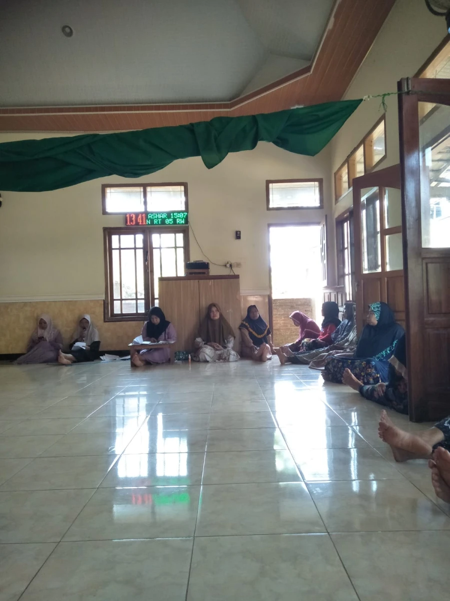 Ngaji Bersama di Mushola RT 05/RW 04 Karanggondang, Pererat Silaturahmi dan Tingkatkan Keimanan