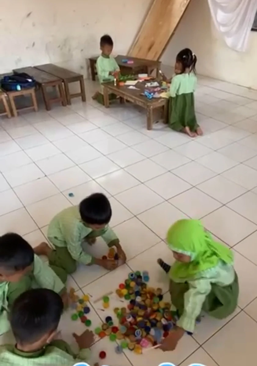 Kegiatan Pos Paud Miftakhul Huda " Cinta Tanah Air"