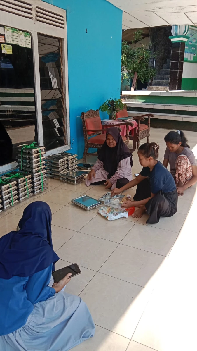 MAKANAN BERGIZI GRATIS