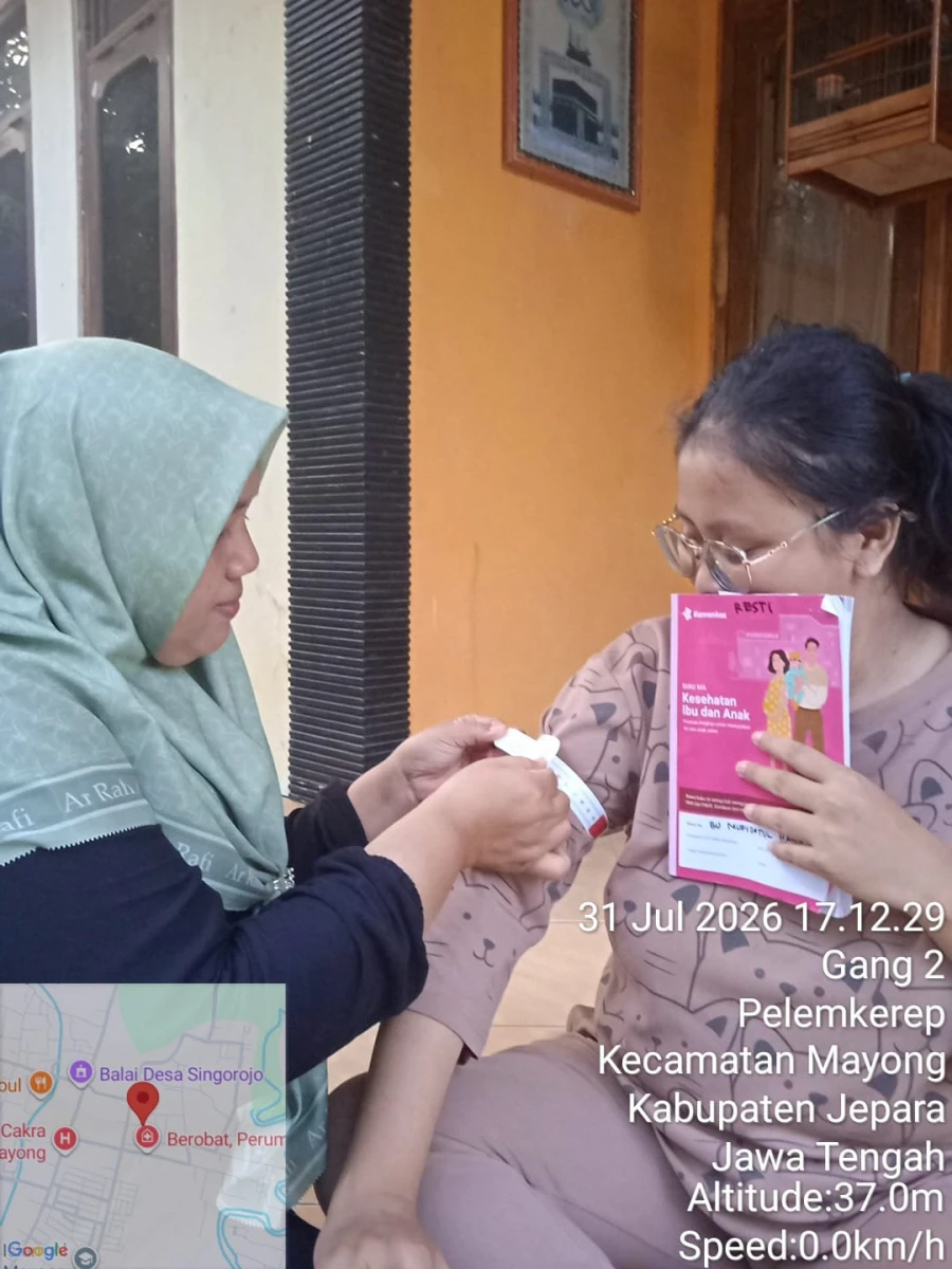 Kader TPK Melaksanakan Kunjungan Pendampingan Ibu Hamil an. Mufidatul Hana di RT 02 RW 02