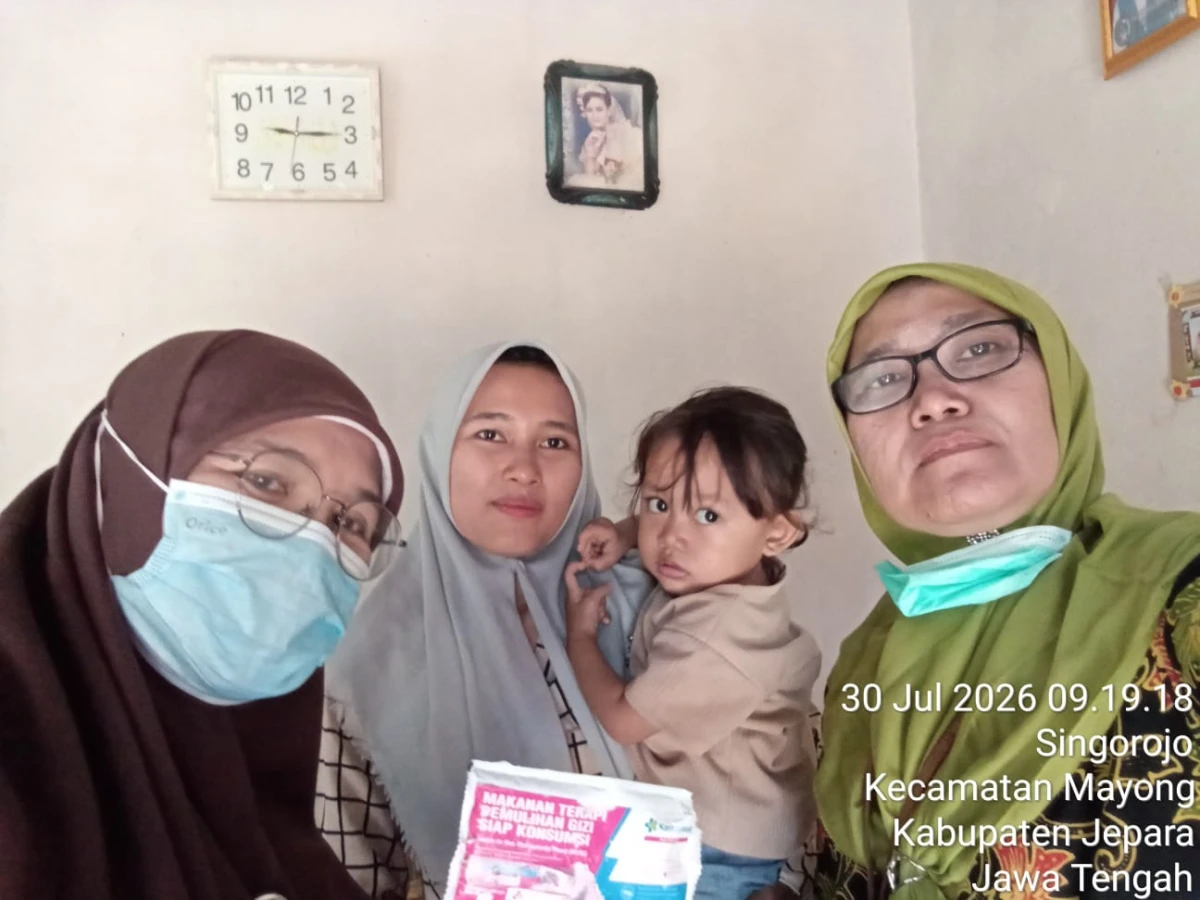 Bidan Desa Singorojo Bersama Petugas Gizi Puskesmas Mayong 2 Gelar Terapi Gizi bagi Balita