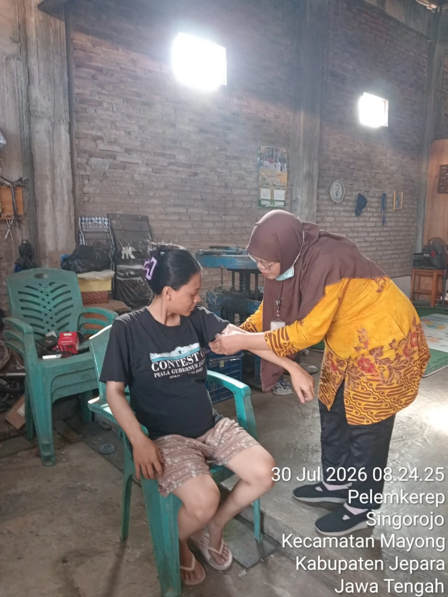   Bidan Desa Singorojo Bersama Petugas Gizi Puskesmas Mayong 2 Lakukan Kunjungan Rumah Ibu Hamil Resiko Tinggi