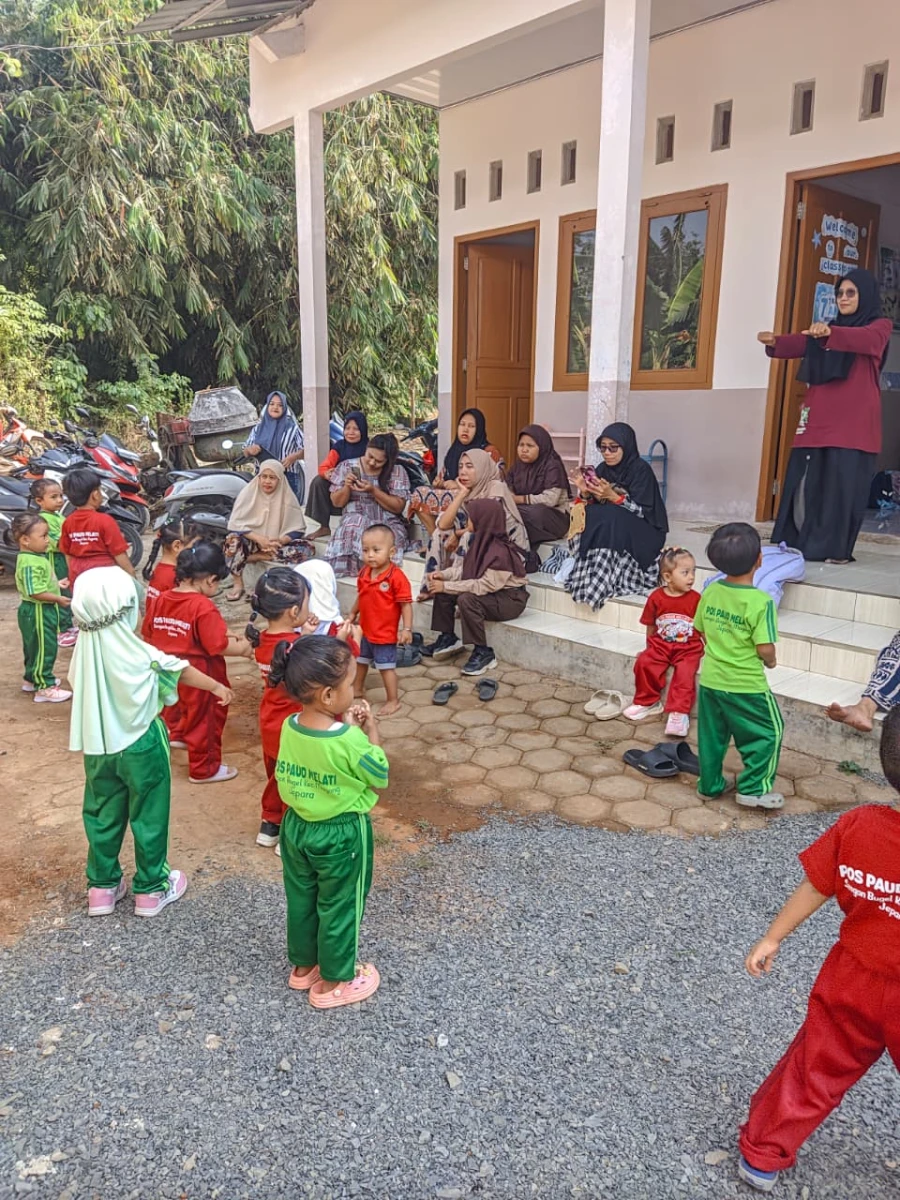 Senam bersama anak-anak PP Melati sengonbugel pada hari Jum'at tgl 14 Agustus 